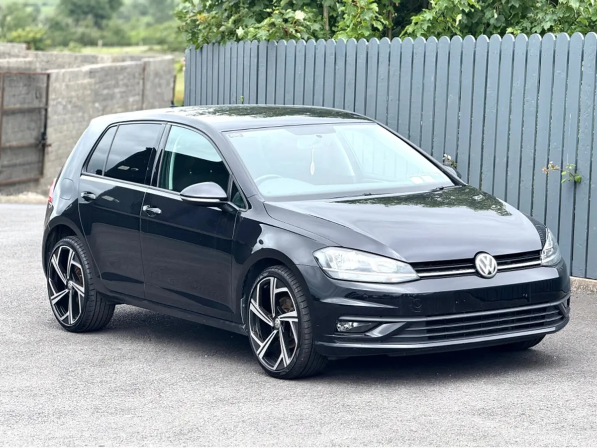 Volkswagen Golf 2018 VOLKSWAGEN GOLF TRENDLINE 1.6 - Image 2