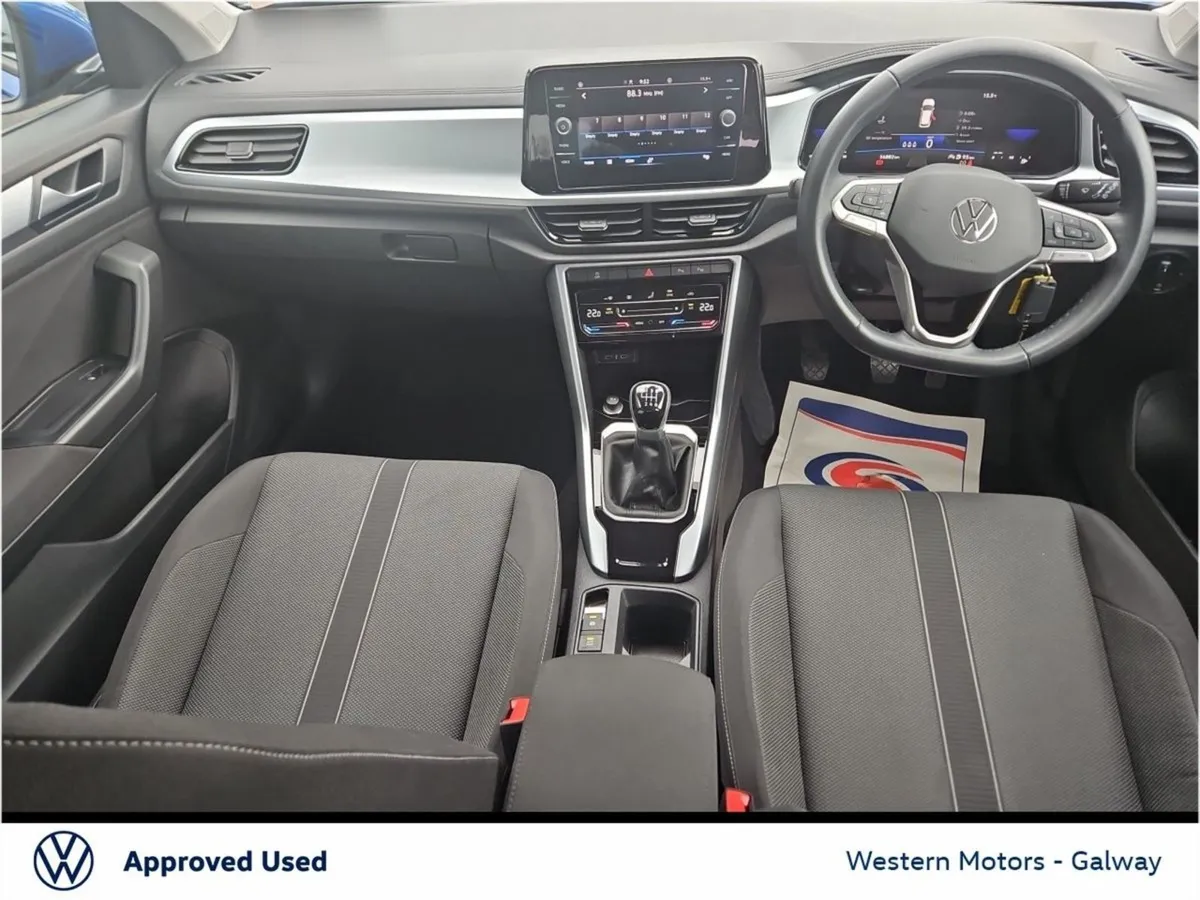 Volkswagen T-Roc 1.0 TSI 110HP  life  Rear Camera - Image 2