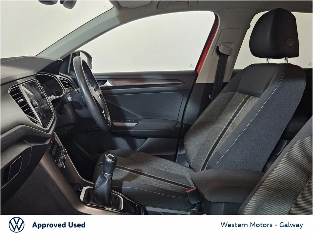 Volkswagen T-Roc 1.0 TSI 115 bhp  design  Tiny Km - Image 3