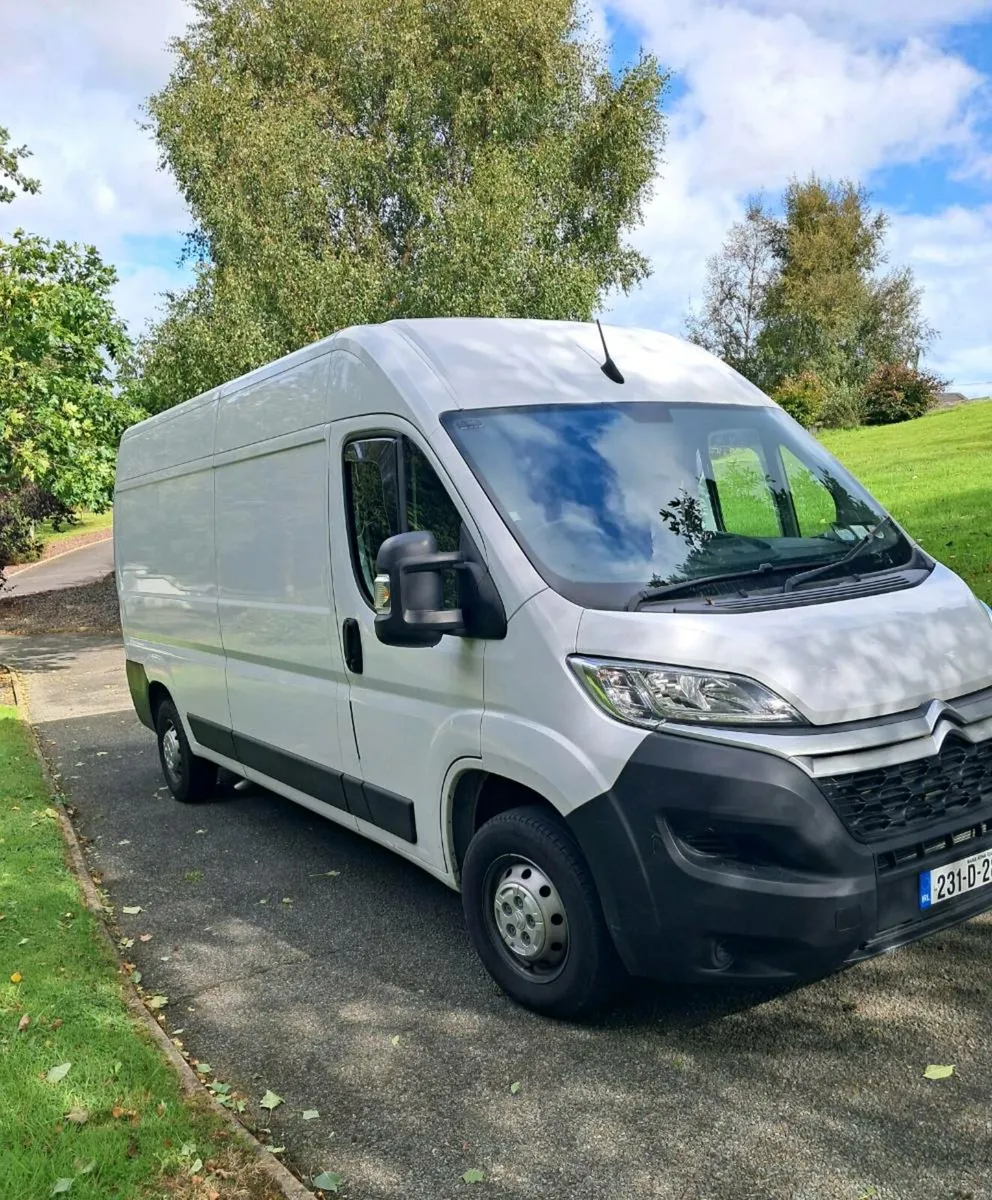 2023 Citroën Relay 33 L3H2 BlueHDi 140 – Only 51km - Image 1