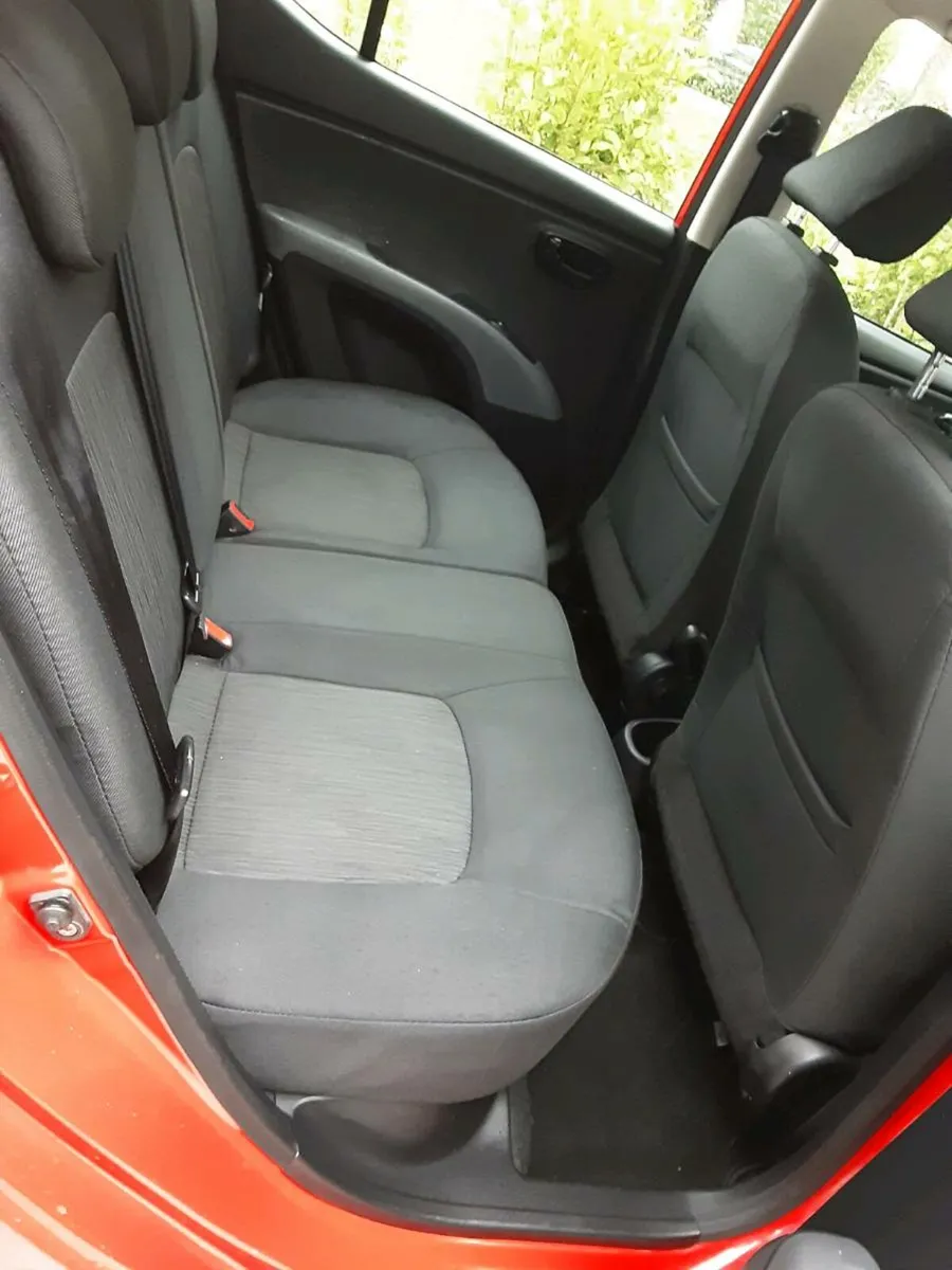 Hyundai i10 taxed ncted low mileage - Image 4