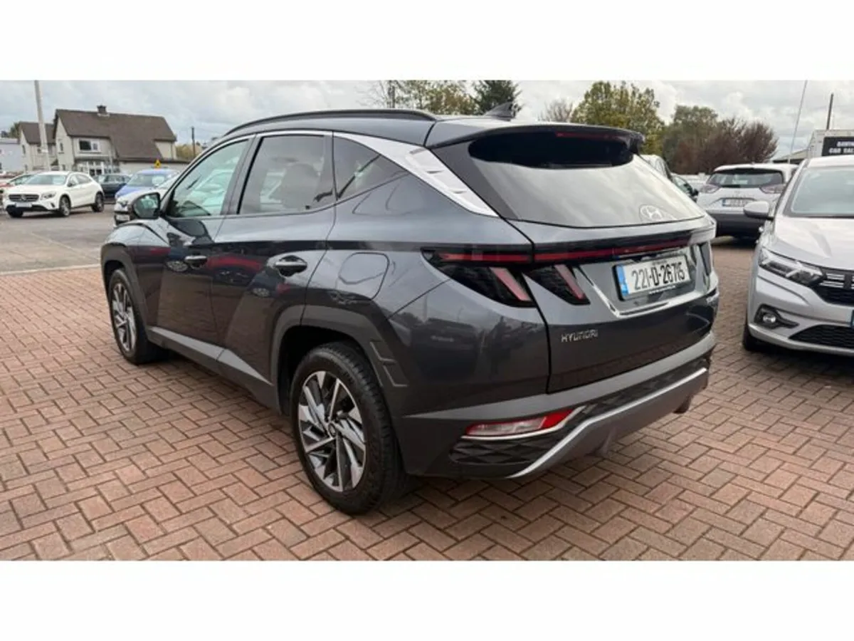 Hyundai Tucson ix35 Executive Plus Diesel 5DR - Image 3