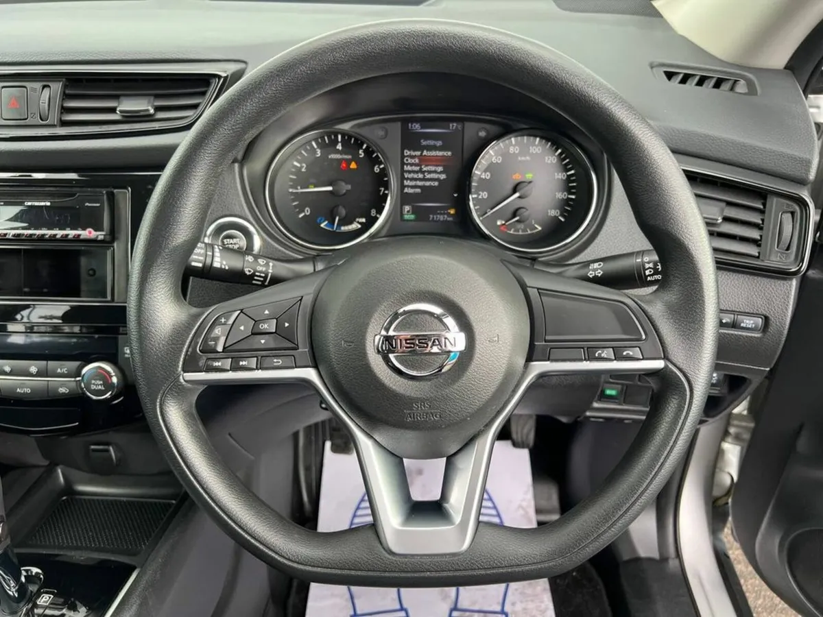 Nissan X-Trail 4X4 2.0 HYBRID // LEATHER INTERIOR - Image 4