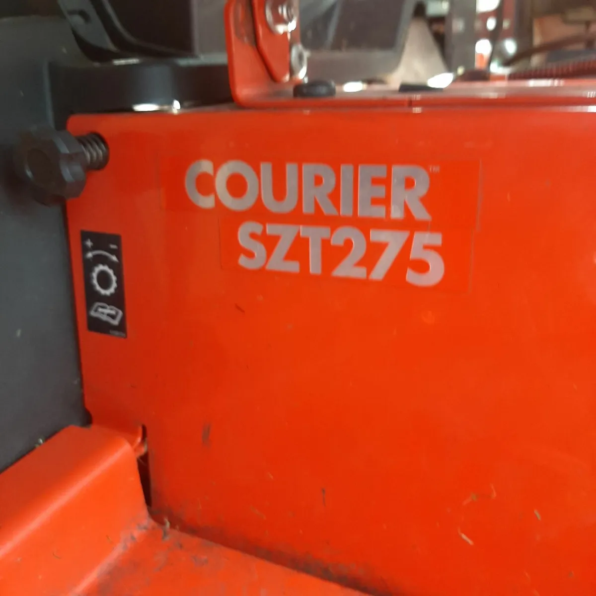 Zero turn mower - Image 1