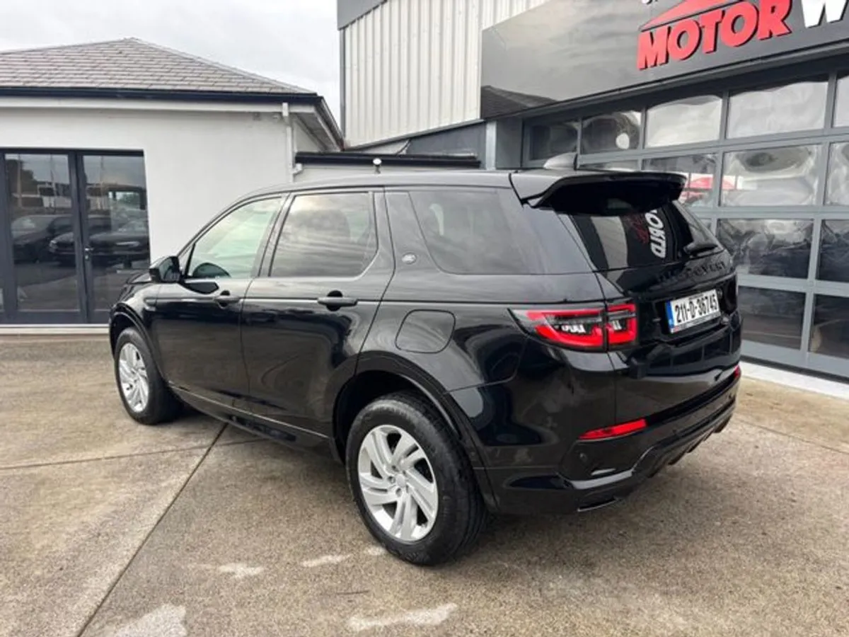 Land Rover Discovery Sport 1.5 Phev R-dyn S P300e - Image 2