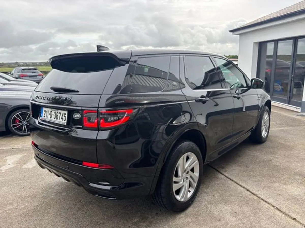 Land Rover Discovery Sport 1.5 Phev R-dyn S P300e - Image 4