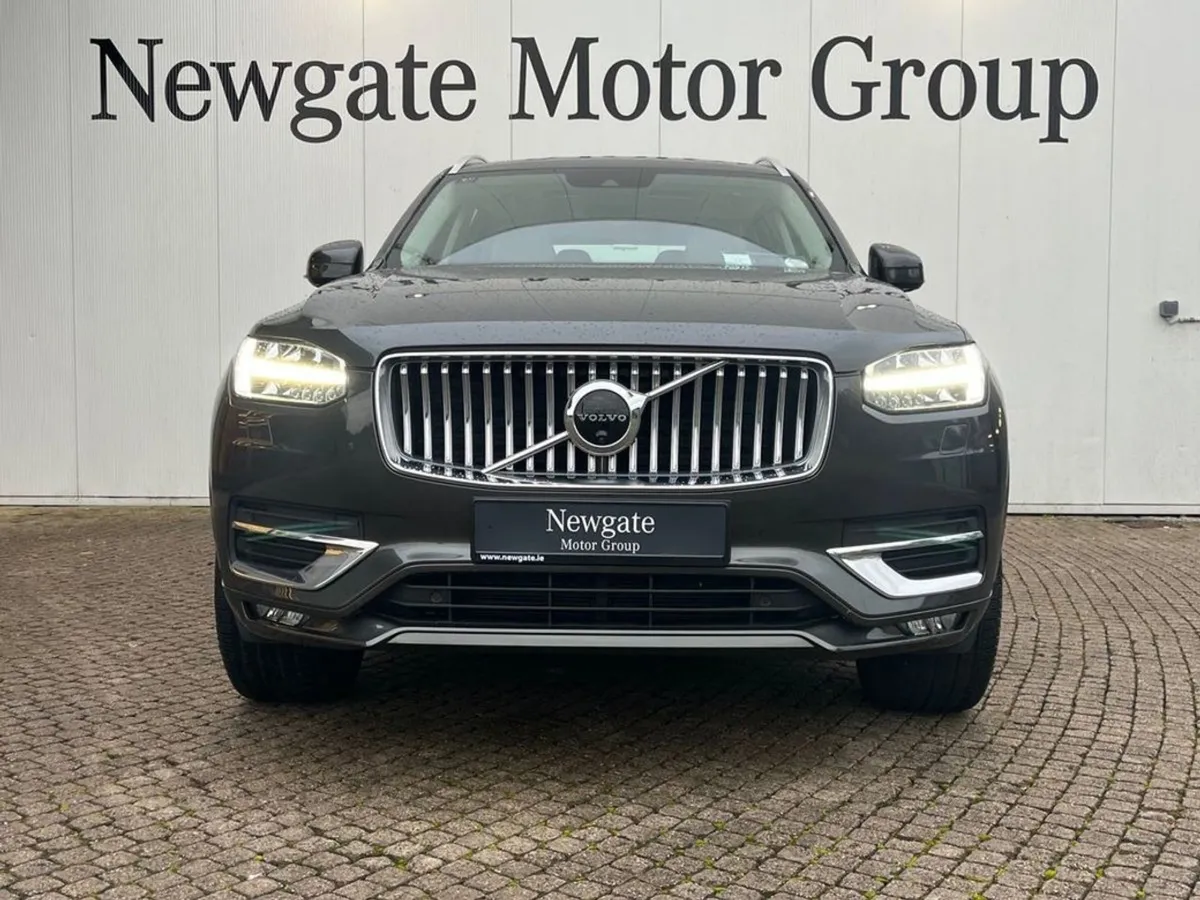 Volvo XC90 B5 AWD INS AT 5DR Auto - Image 2