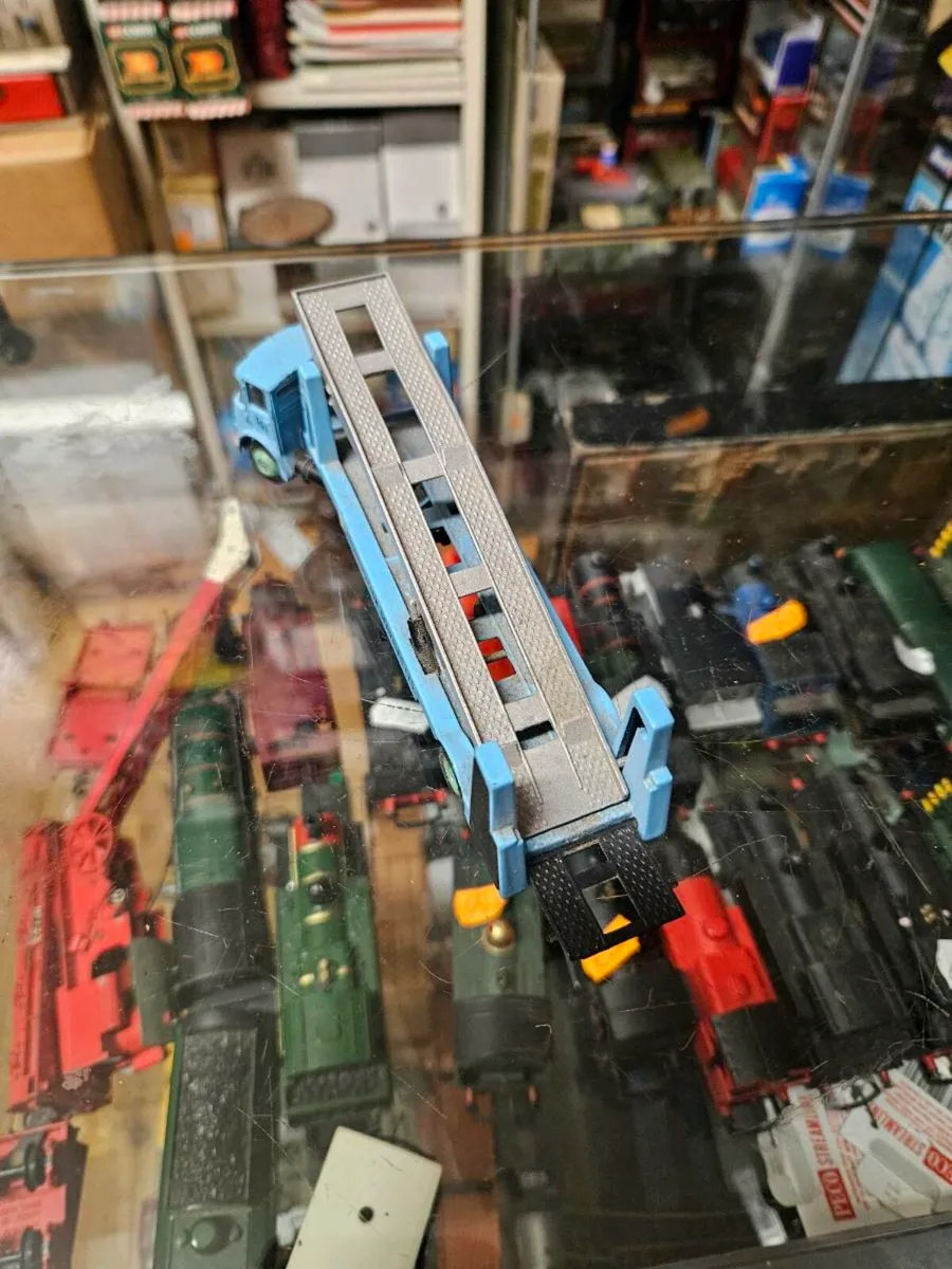 Corgi EFE Car Transporter - Image 4