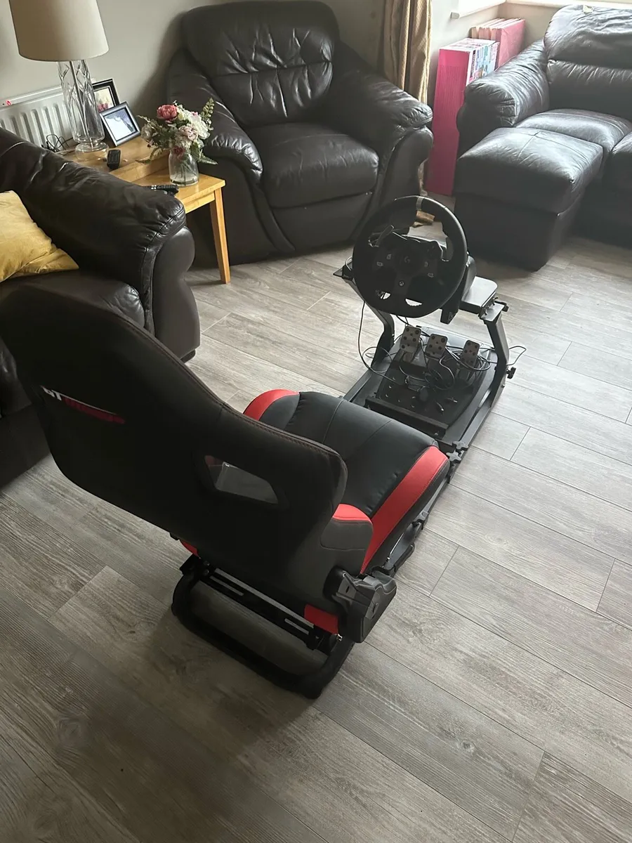 Racing Cockpit with Logitech G920 wheel & pedals - Image 2