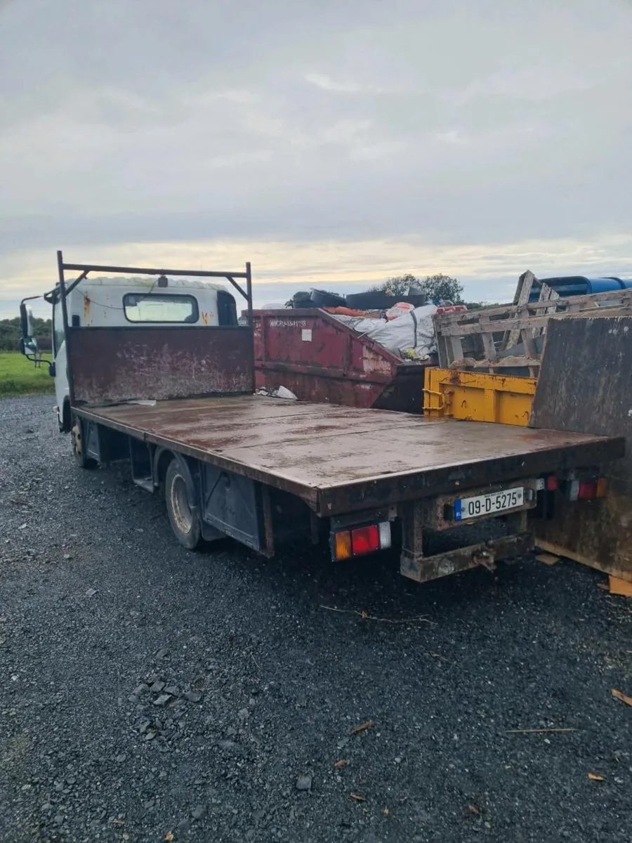 ISUZU 150 NPR FLAT BED - Image 3