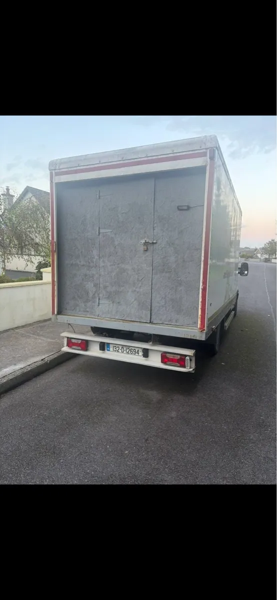 Van - Image 3