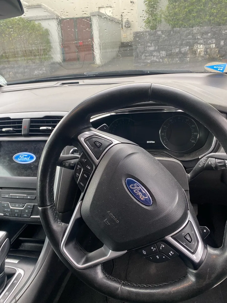 Ford mondeo - Image 2