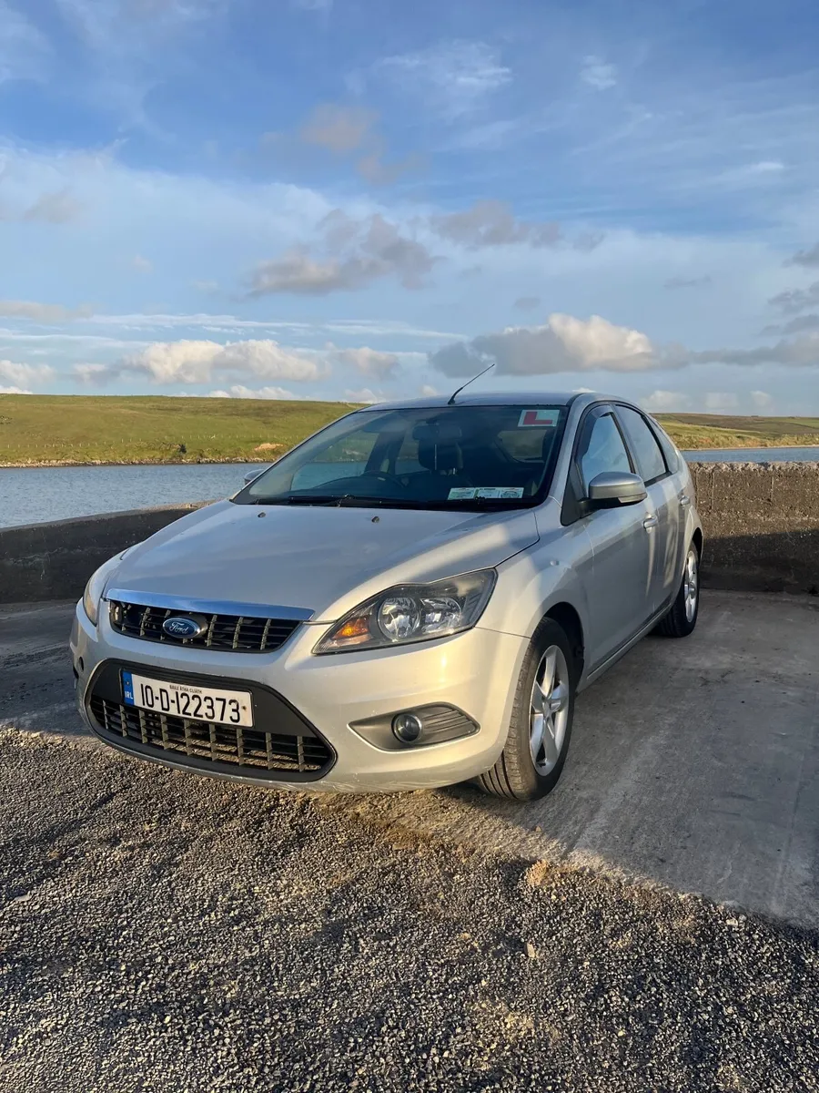Ford Focus 2010 - Image 1