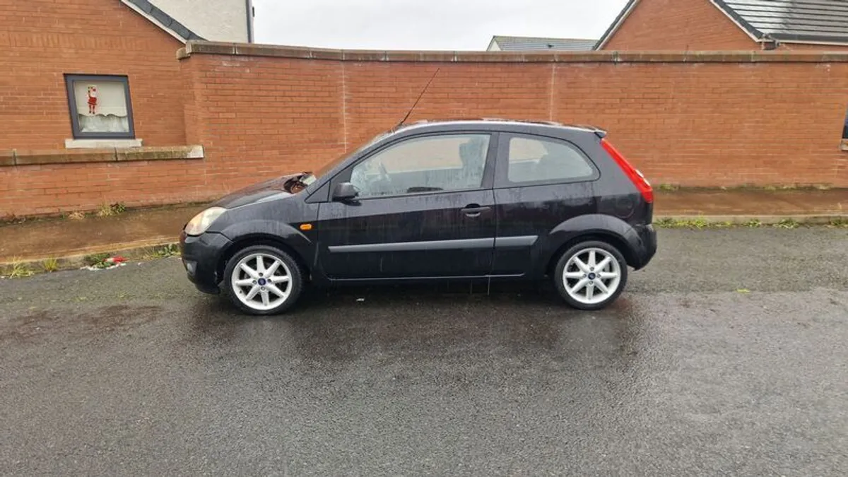 07 Ford Fiesta 1.2 petrol tax and nct - Image 4