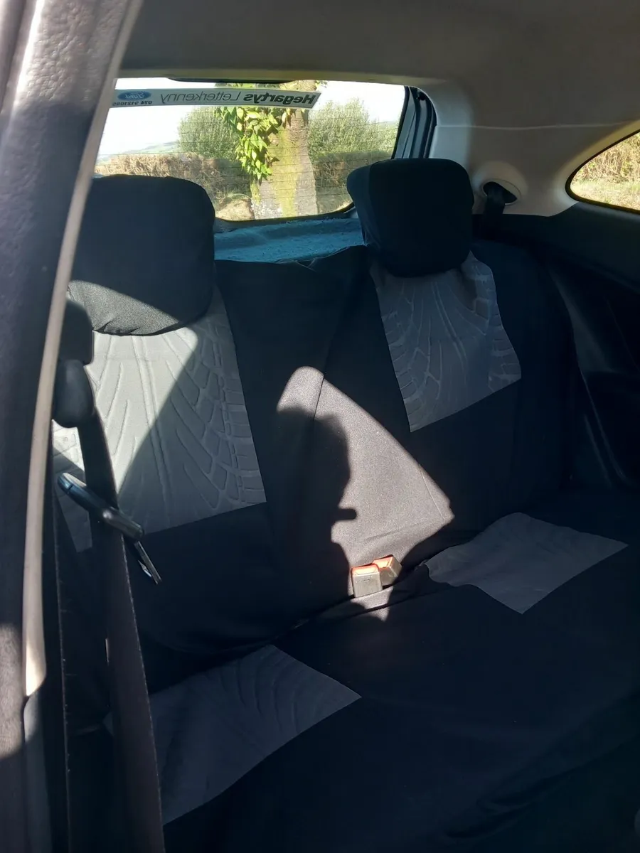Ford KA 2011 - Image 3