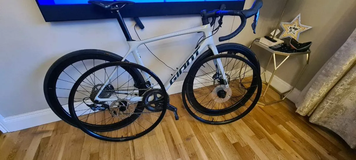 Giant TCR - Image 1