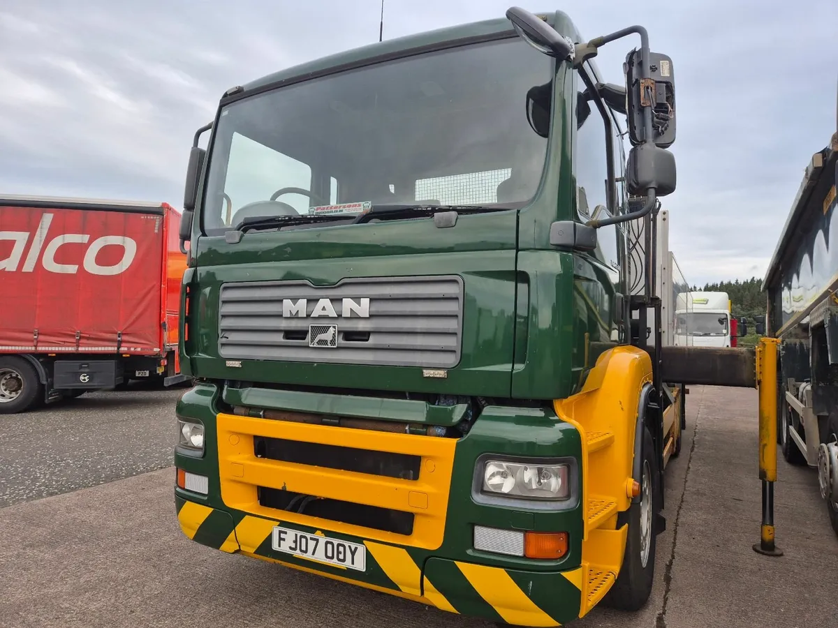 Clearance 07 MAN TGM360 6x2 alloy body Palfinger - Image 3
