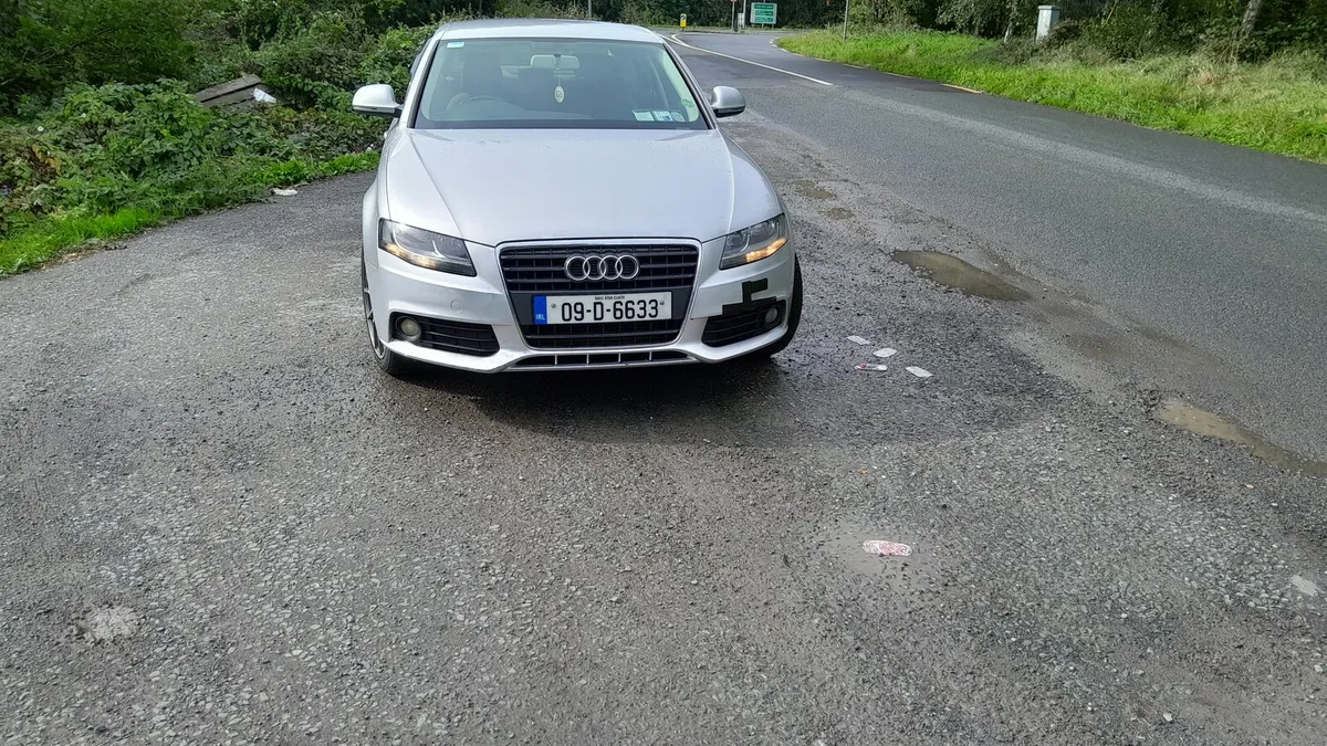 Audi A4 2009 - Image 2