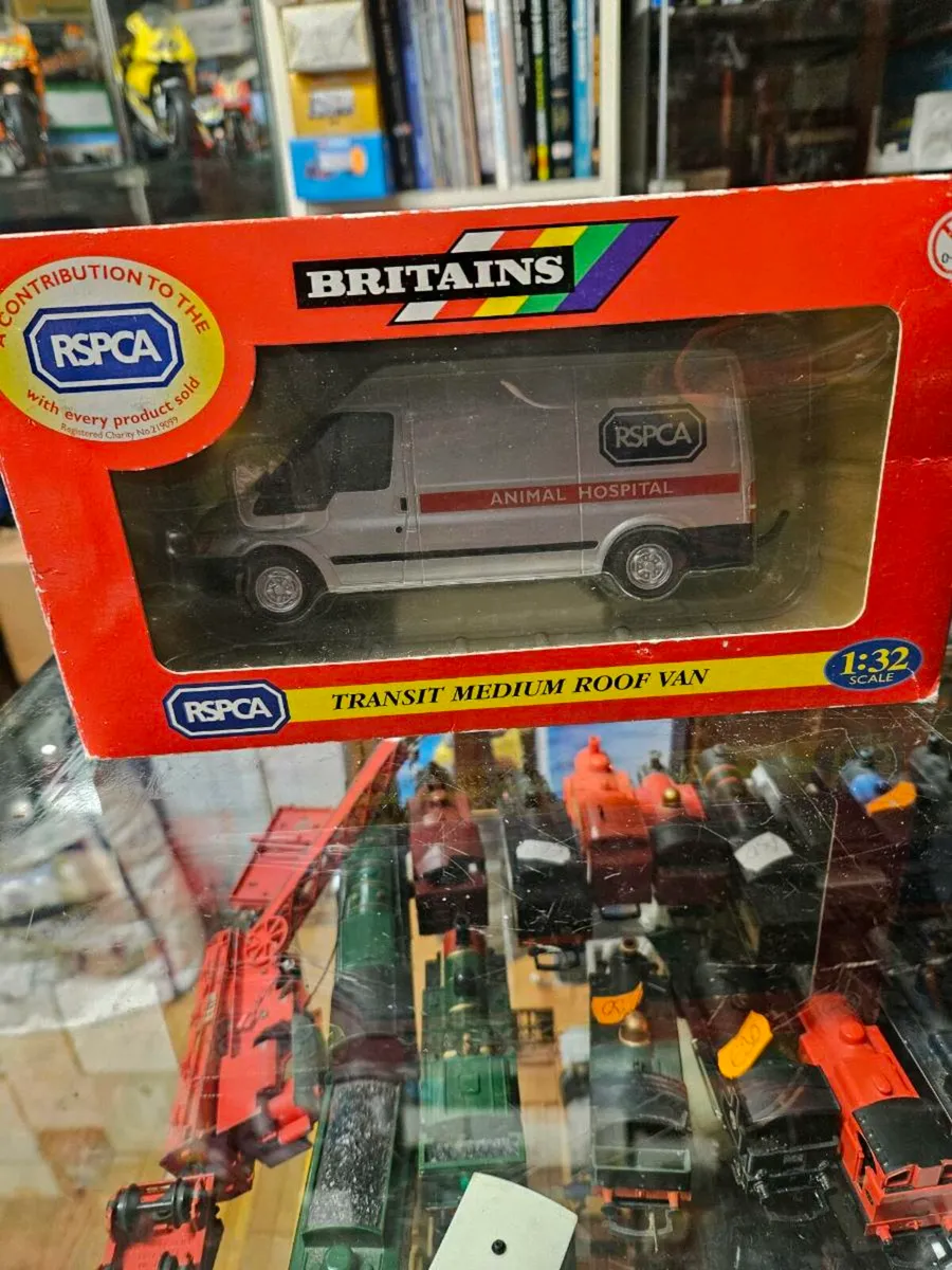 Britain's Ford Transit Van 1.32 - Image 1