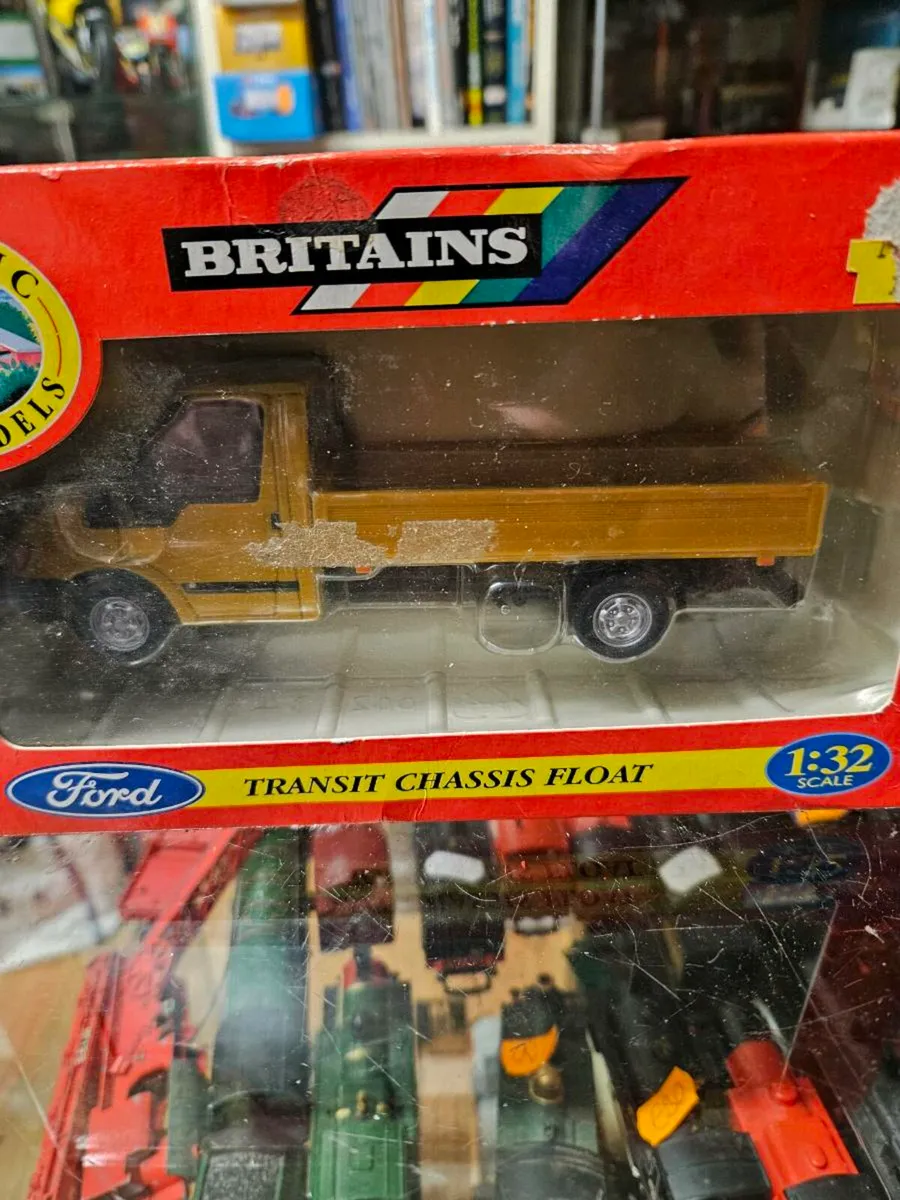 Britain's Ford Transit Van 1.32 - Image 2