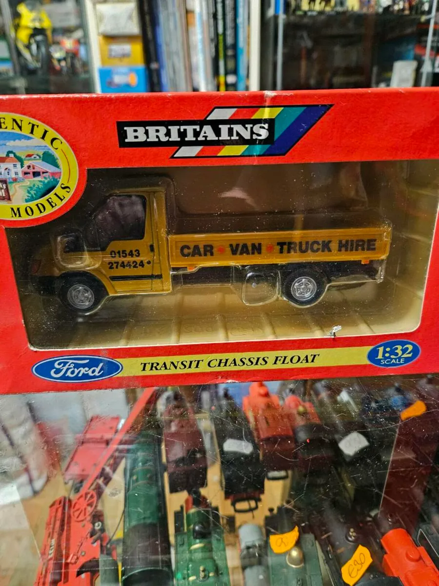 Britain's Ford Transit Van 1.32 - Image 2