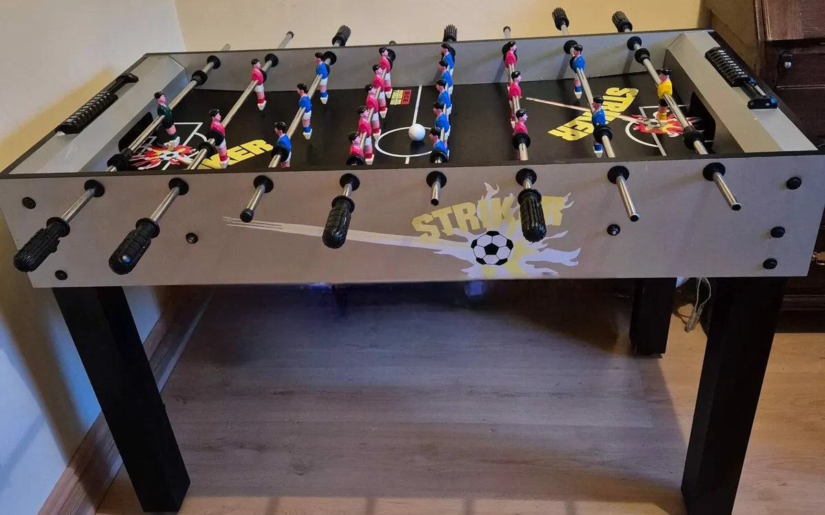 Striker Soccer Table - Image 1