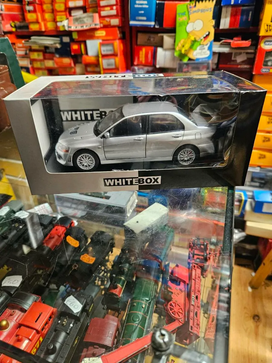 Corgi White Box Mitsubushi Evolution - Image 1