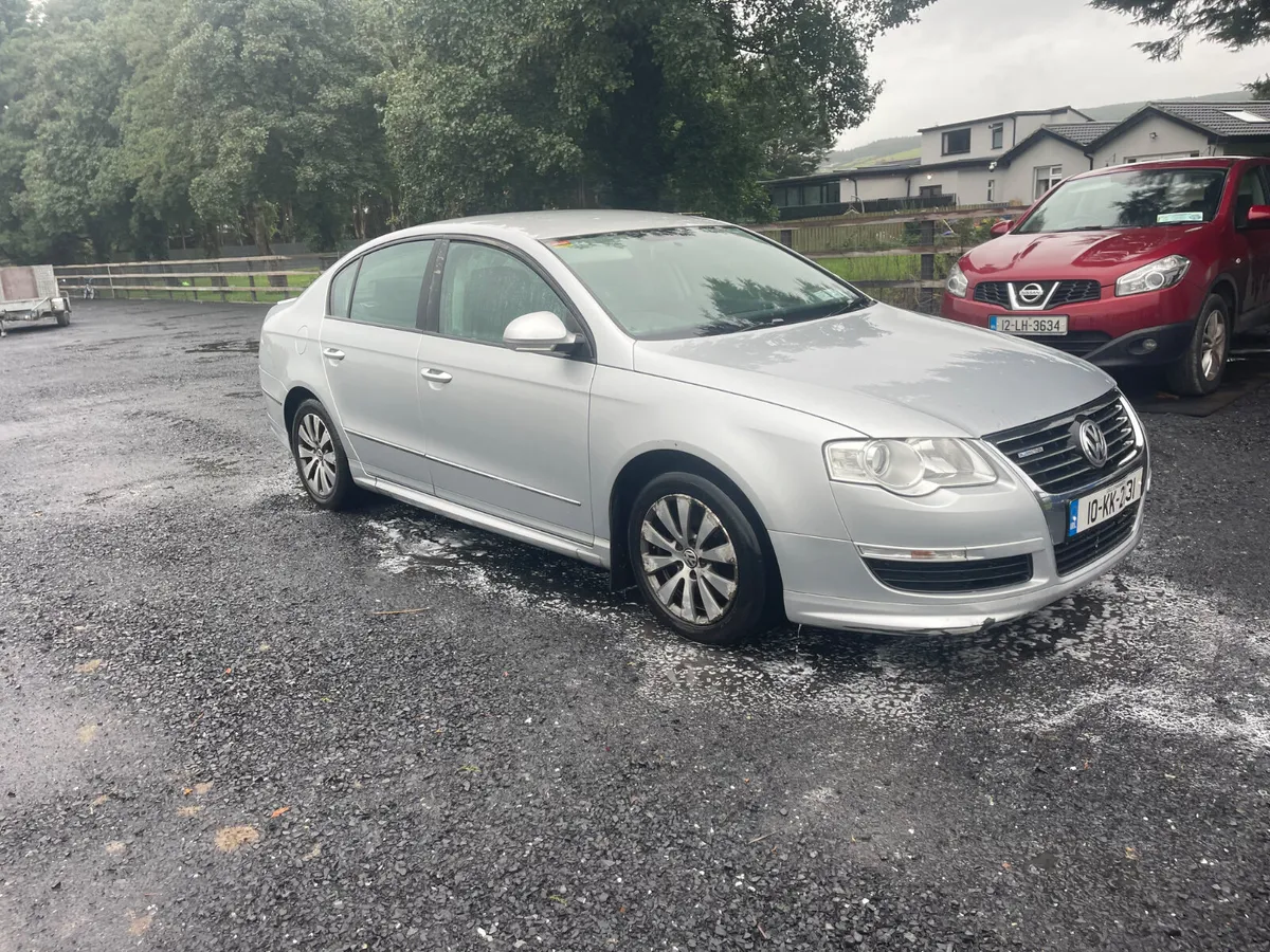 Volkswagen Passat 2010 - Image 3