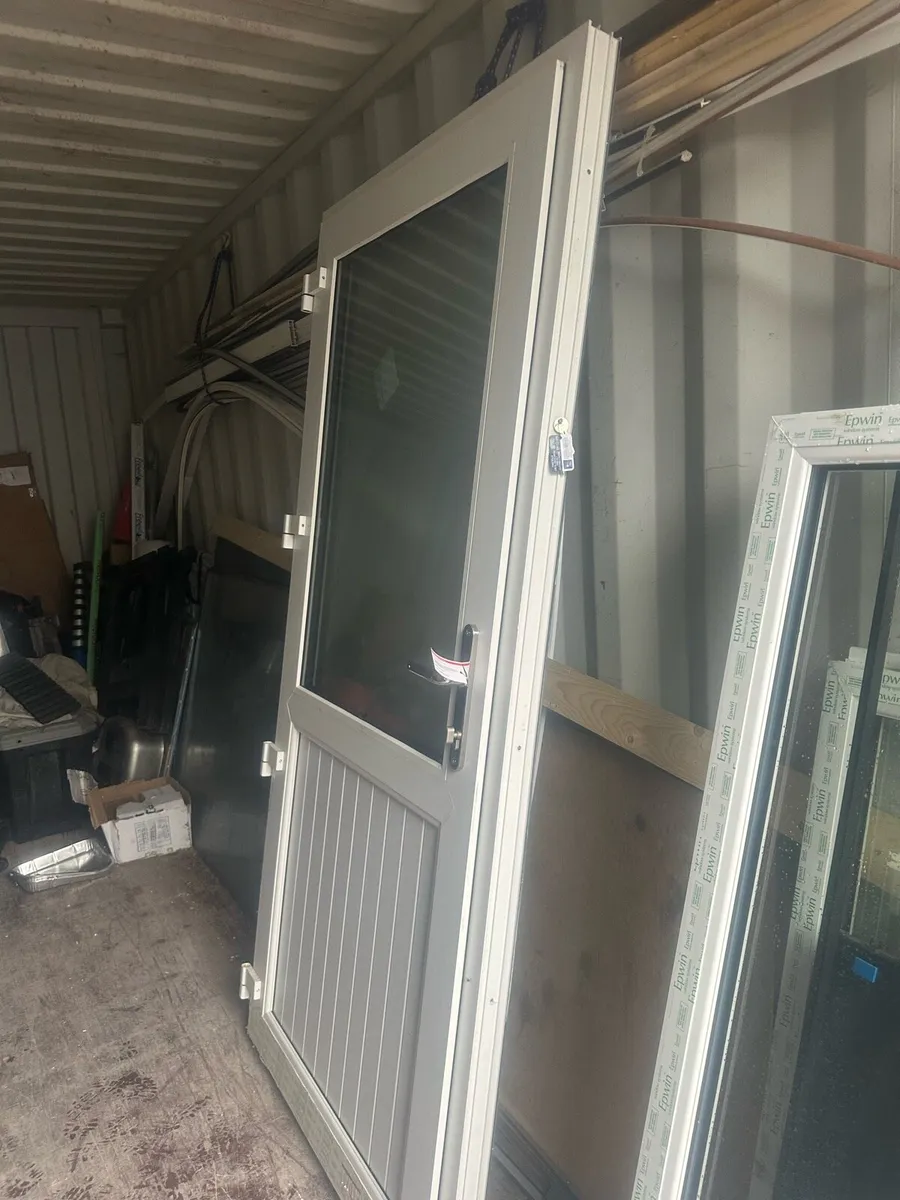 Door & window - Image 2