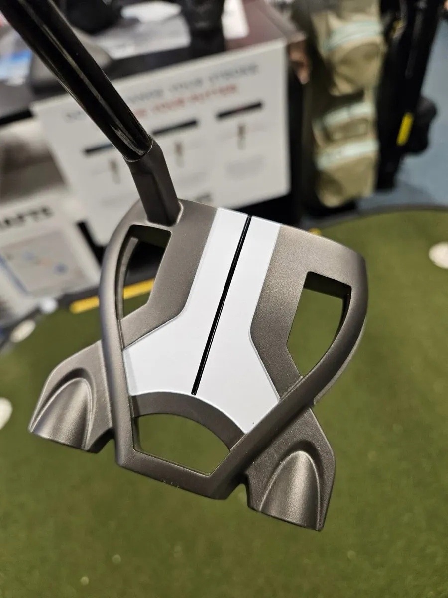 Like New Taylormade Spider Tour Putter - Image 2