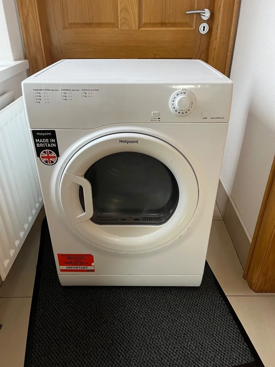 Hotpoint 9kg vented tumble dryer - Image 1