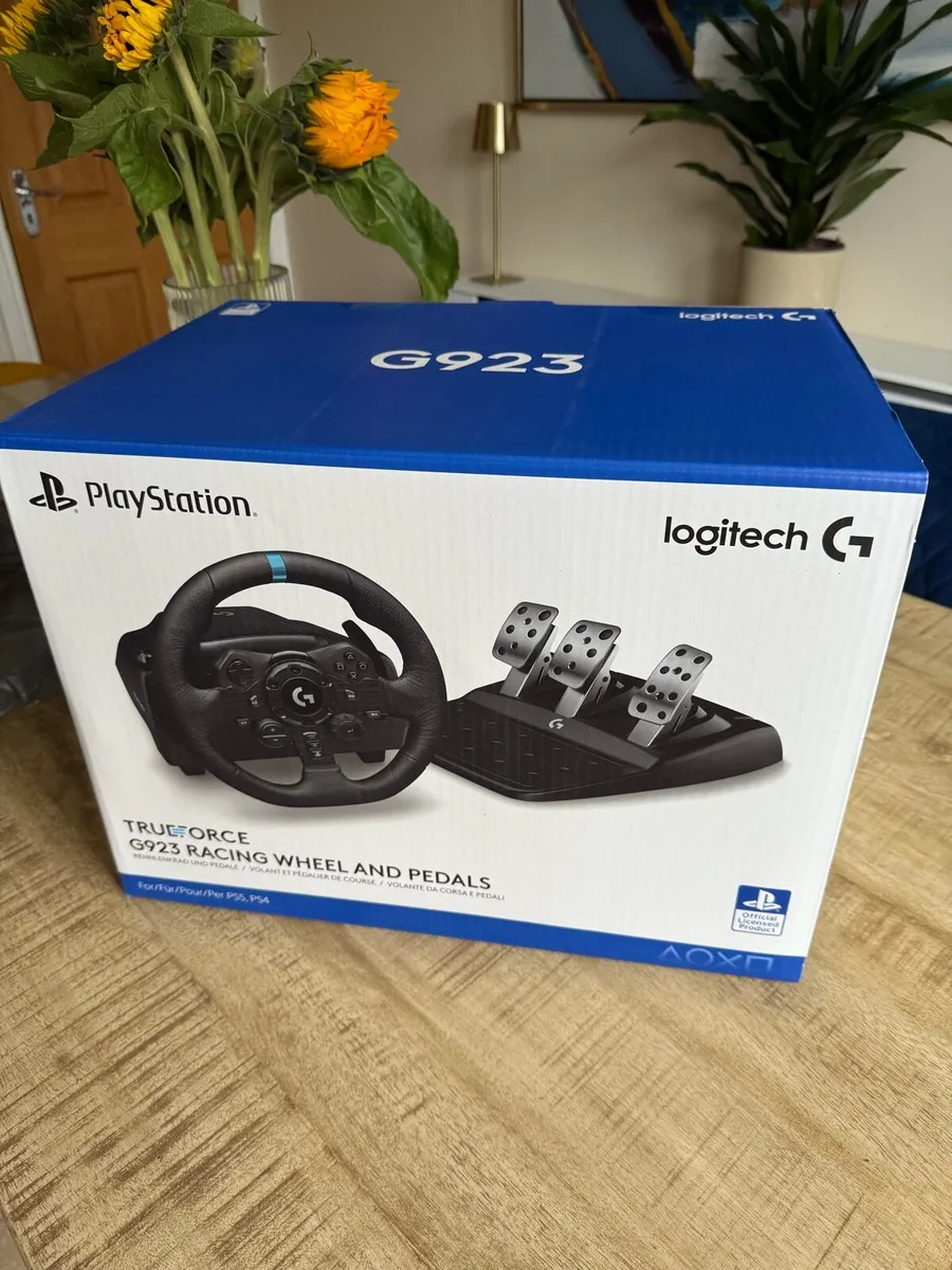 Logitech g923 - brand new - Image 1