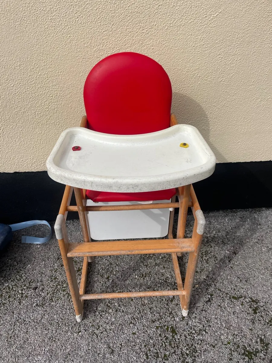 Baby high chair - Image 1