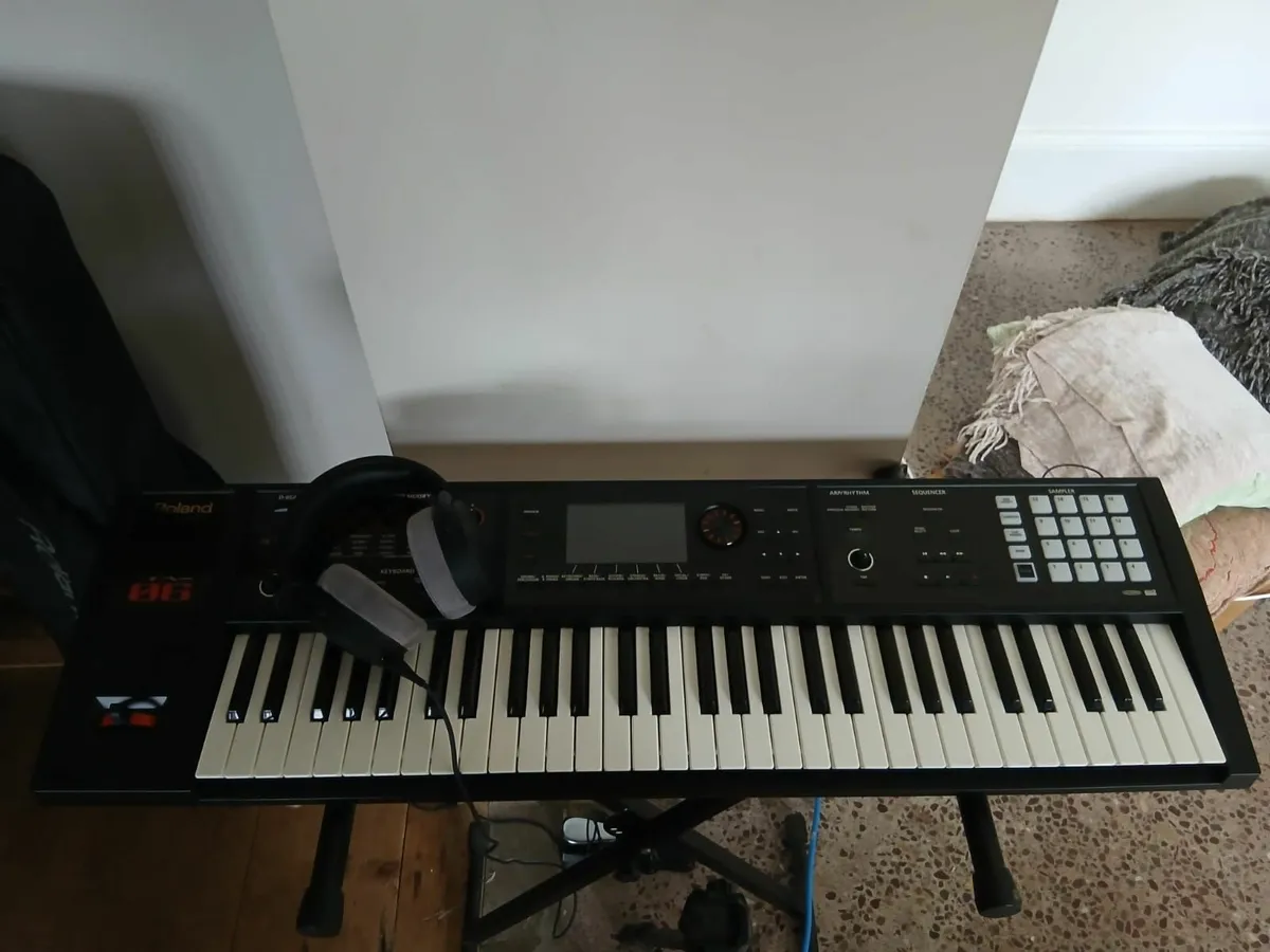 roland piano keyboard fa-06 - Image 2