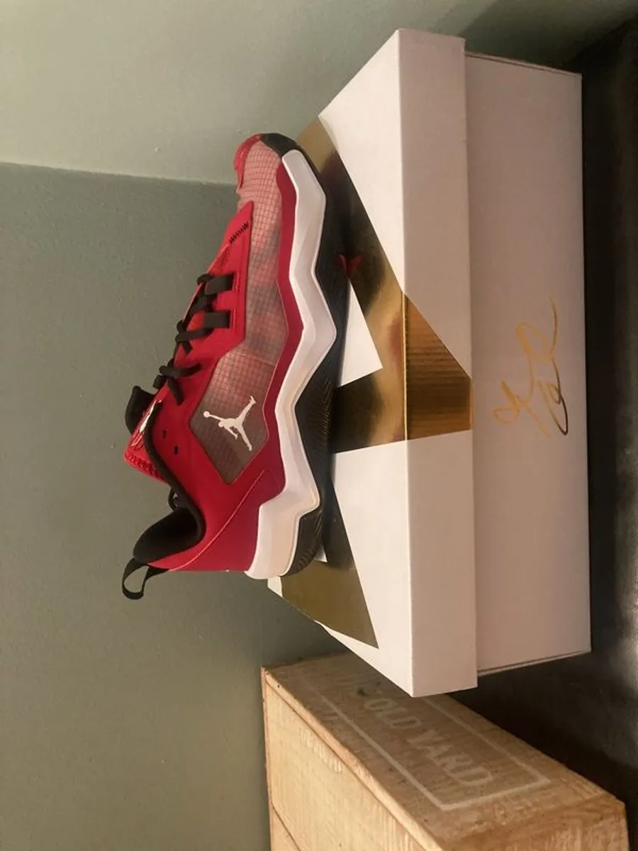 Nike Air Jordan One take 4 uk size 12 - Image 1