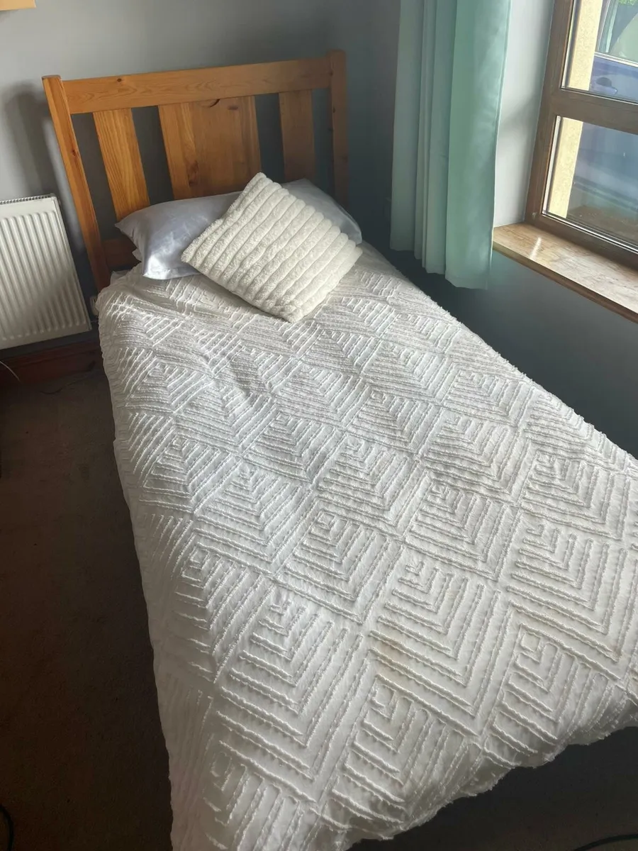 Single Bed - Image 2