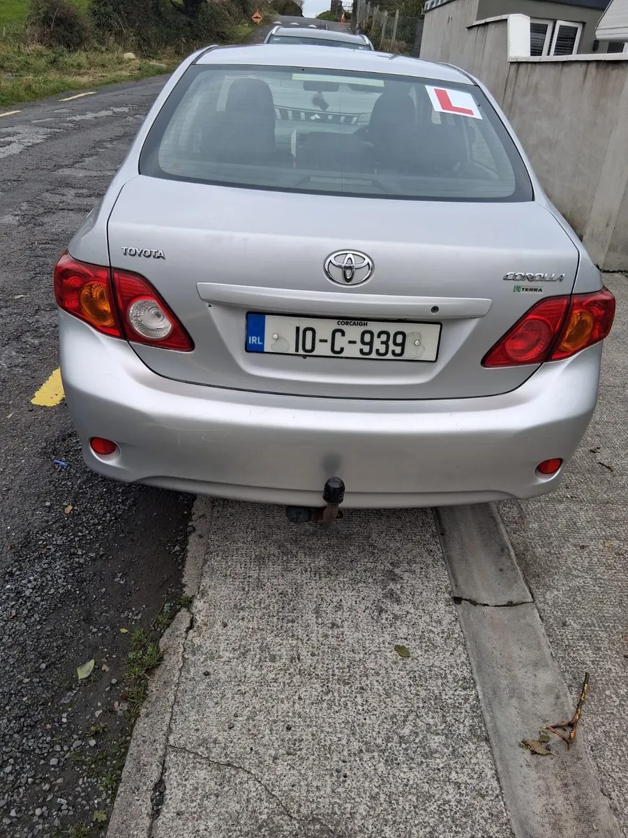 Toyota Corolla 2010 - Image 3