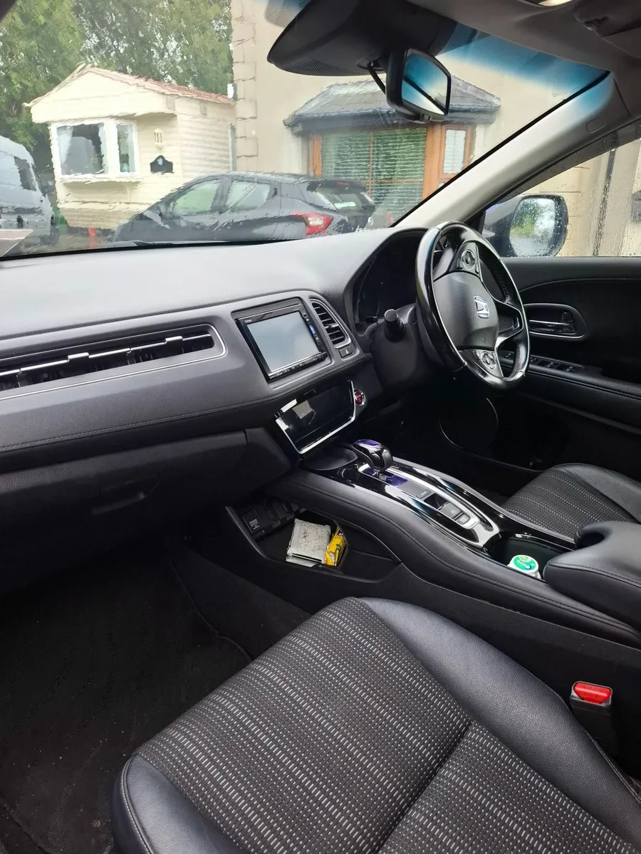 Honda Vezel 2016 1.5 Hybrid Automatic - Image 3