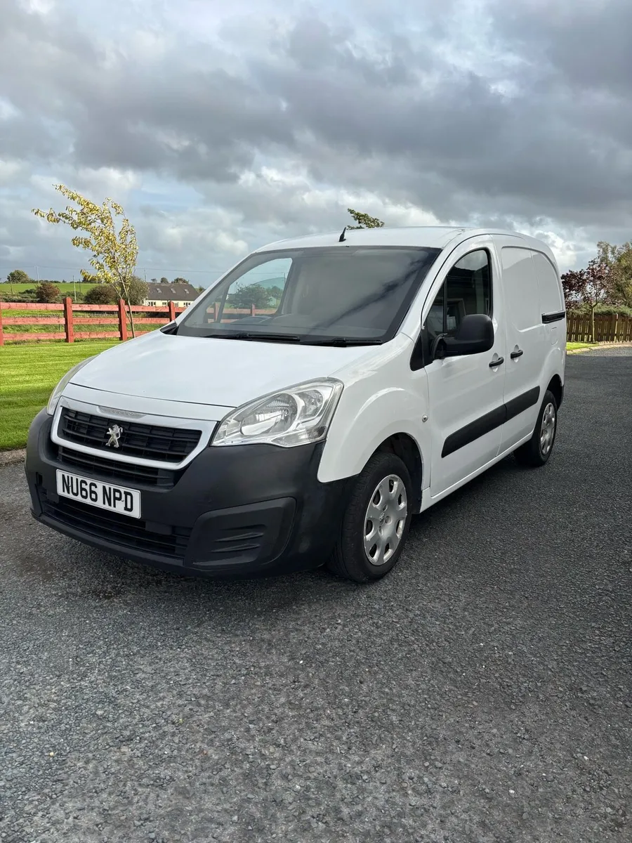 2016 Peugeot partner 200vrt (berlingo) - Image 1