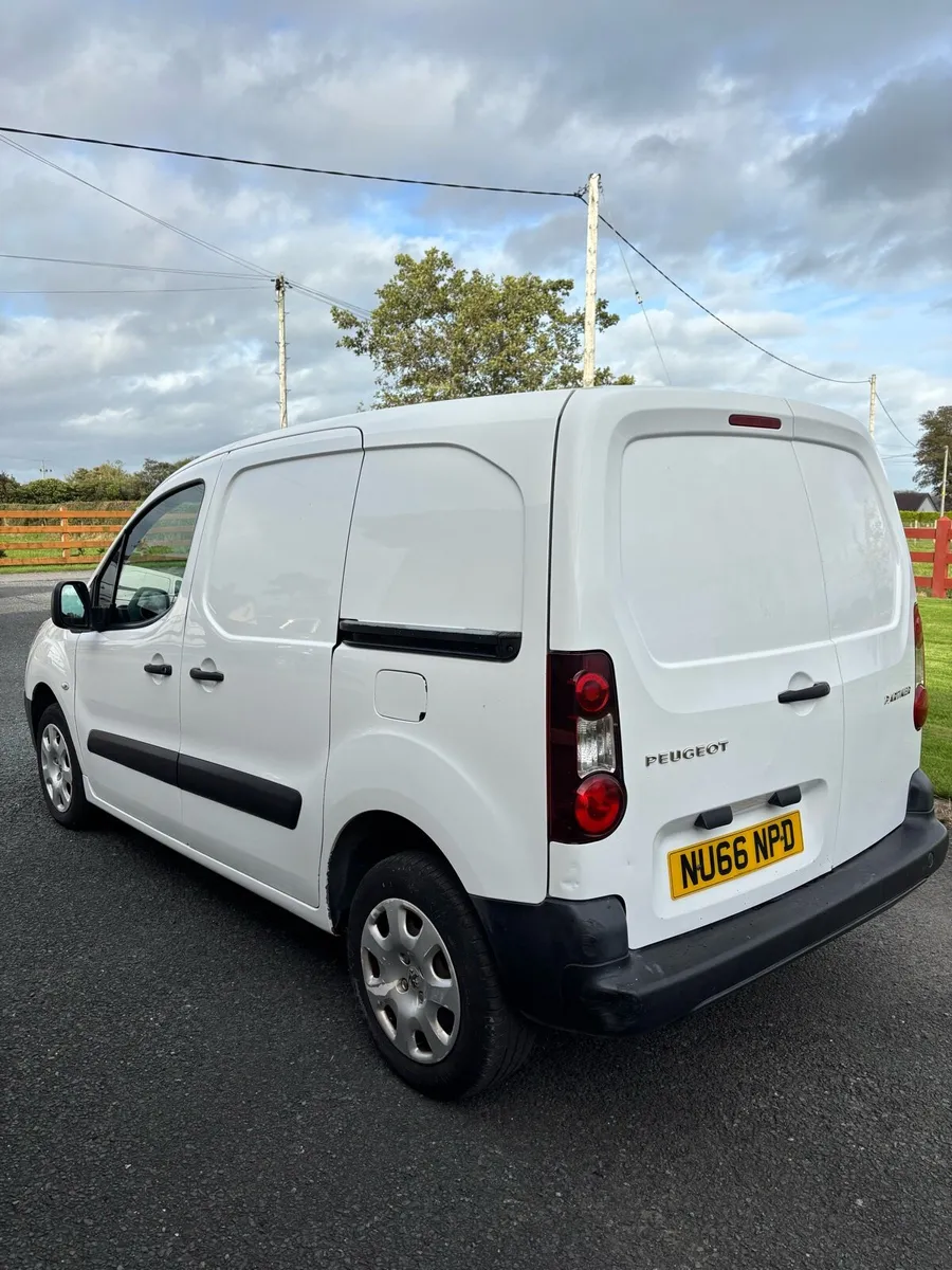 2016 Peugeot partner 200vrt (berlingo) - Image 4