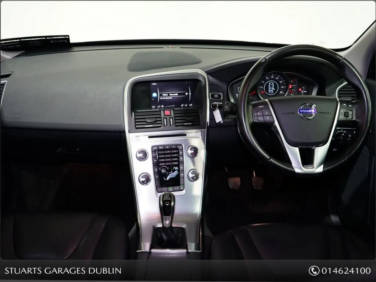 Volvo XC60 SE NAV D4 - Image 4