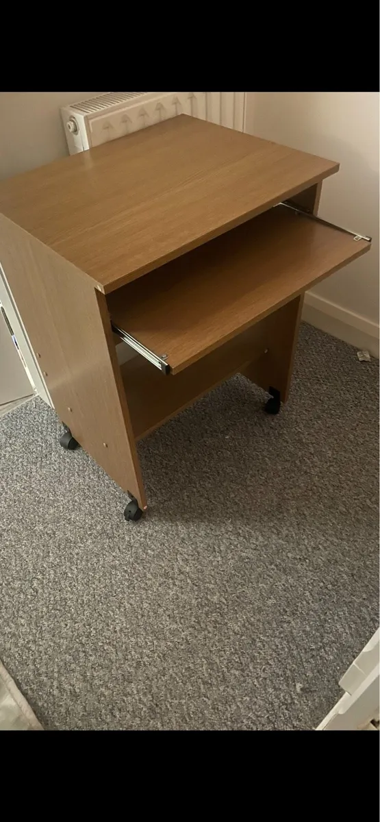 Computer Desk - Image 2