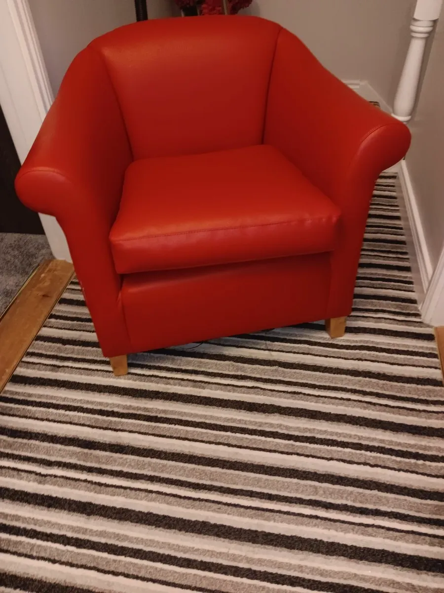 Tub Chair - Image 2