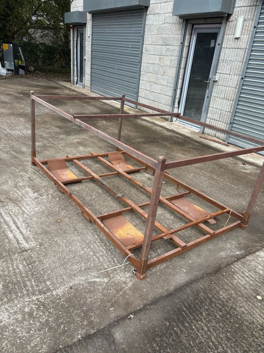 Metal frames - Image 2