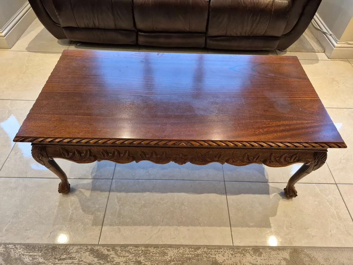 Lovely mahogany coffee table - Image 1