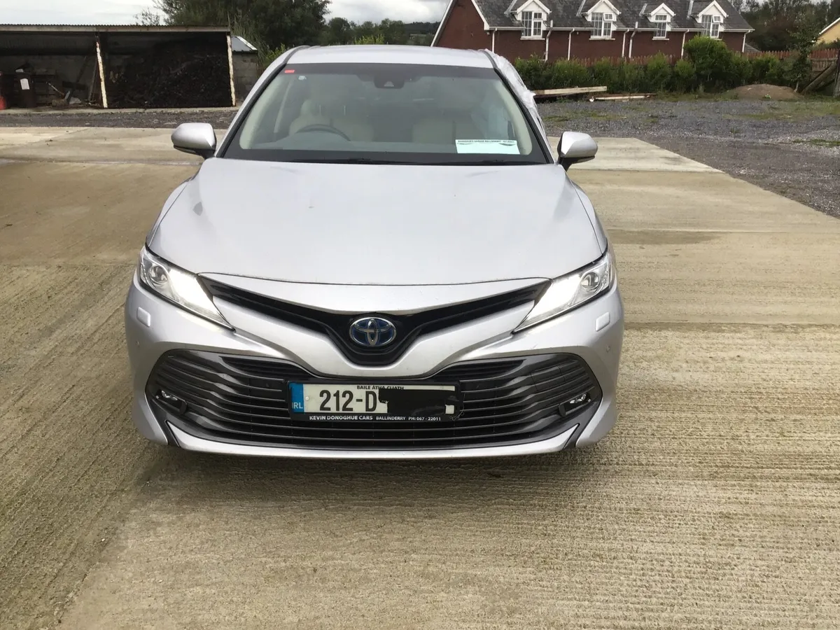 212 toyot camry - Image 1