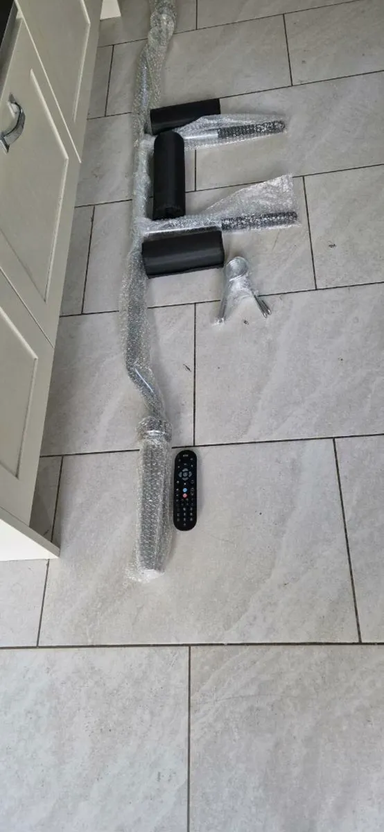 Brand new 22 kilo Olympic safety weight bar - Image 4
