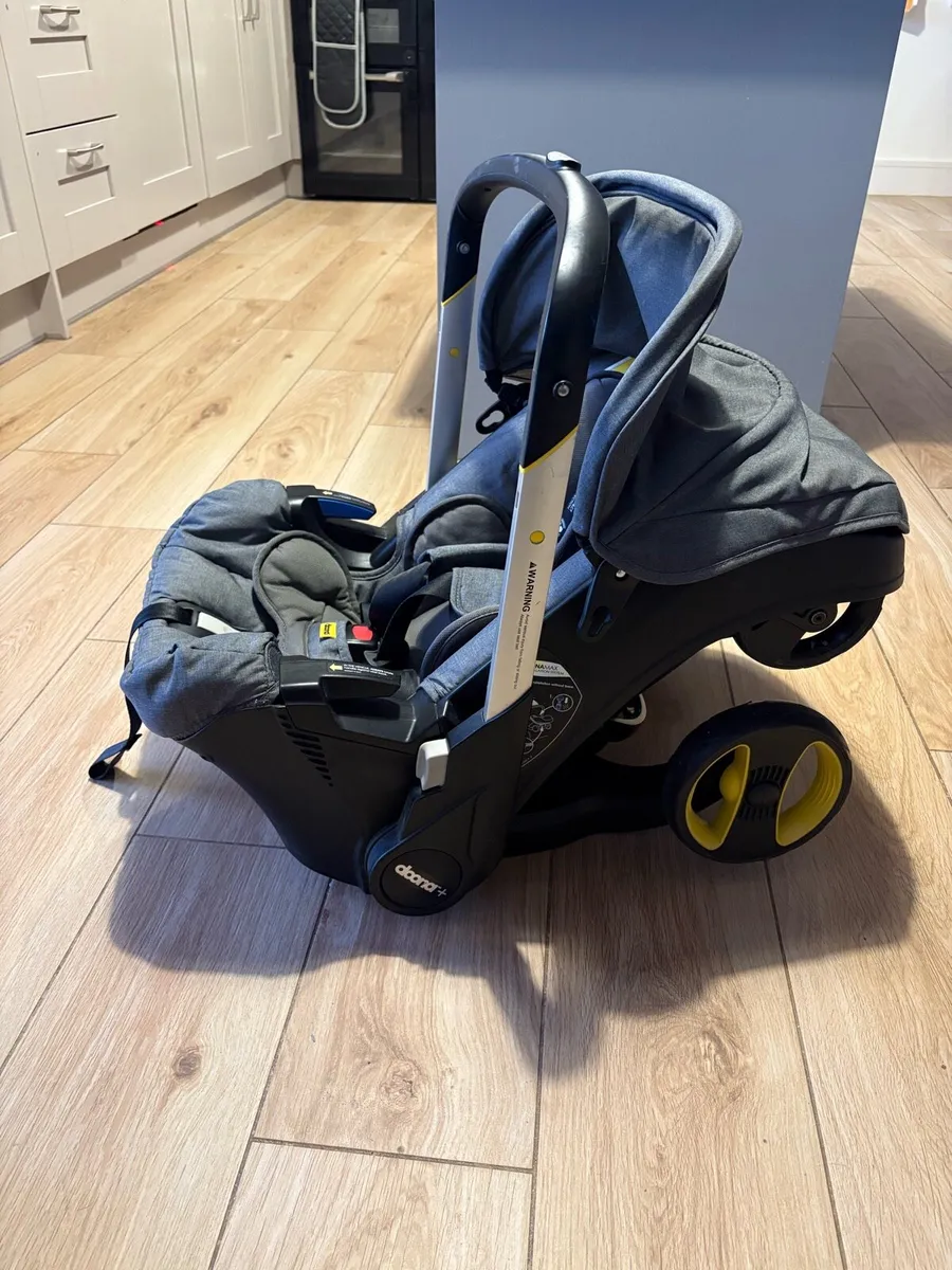 Doona Buggy - Car Seat - Stroller - Carrier - Image 3