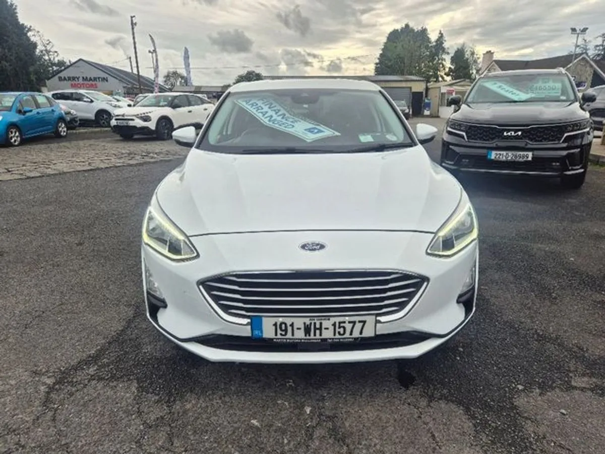 Ford Focus 1.0 T Zetec (upgraded 18  Alloys) - Image 2