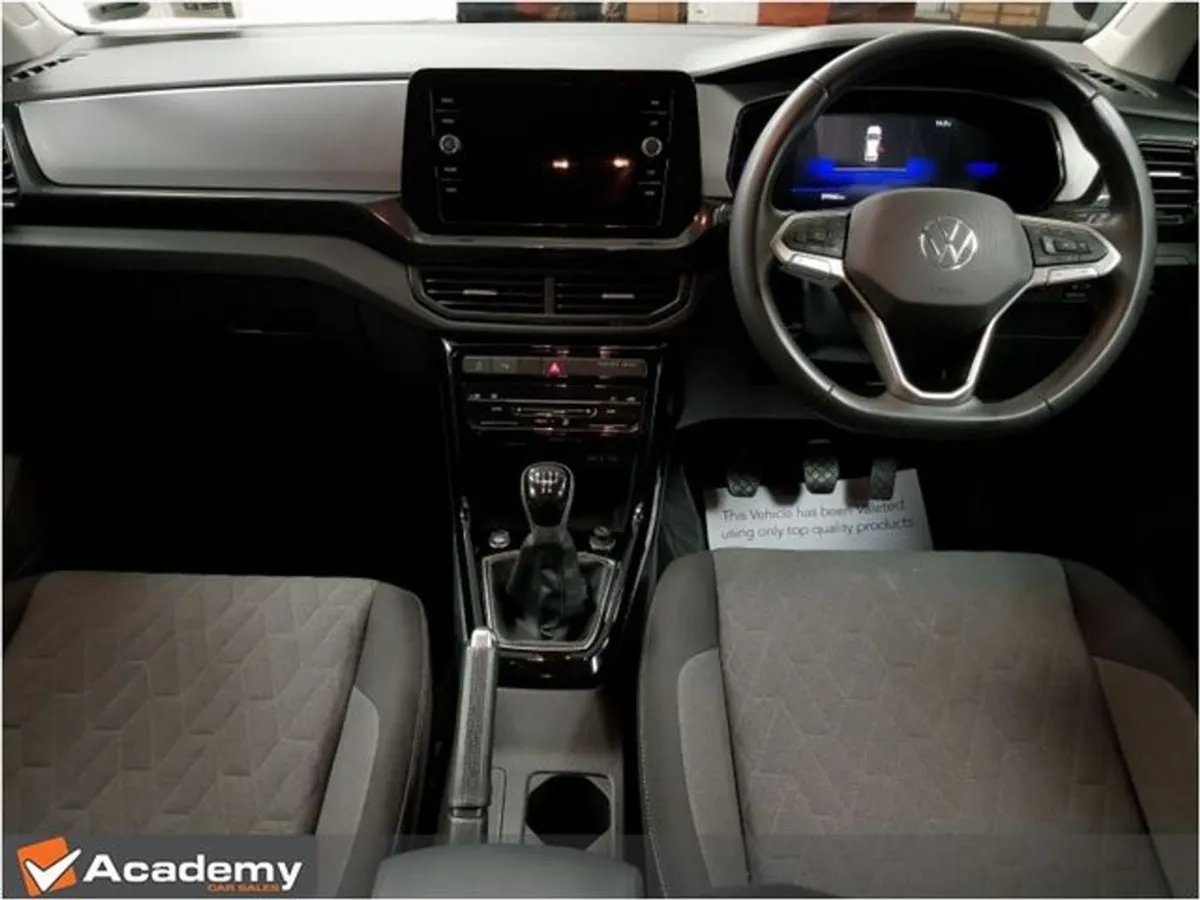 Volkswagen T-Cross Life 1.0 TSI M5F 95hp - Image 2